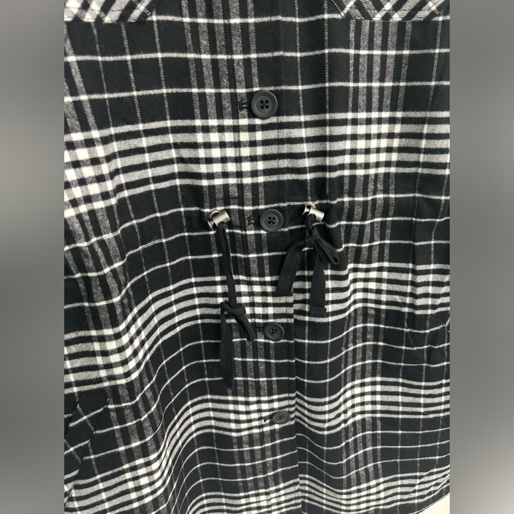 Torrid Size 1 Cinchwaist Lightweight Flannel - Size 1 - Picture 4 of 6